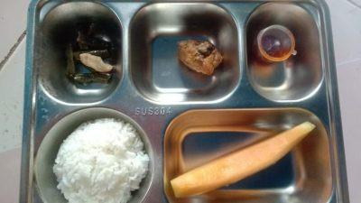 Foto menu MBG TK Aisyiyah Mambu yang menjadi perbincangan hangat masyarakat Polman. (*)
