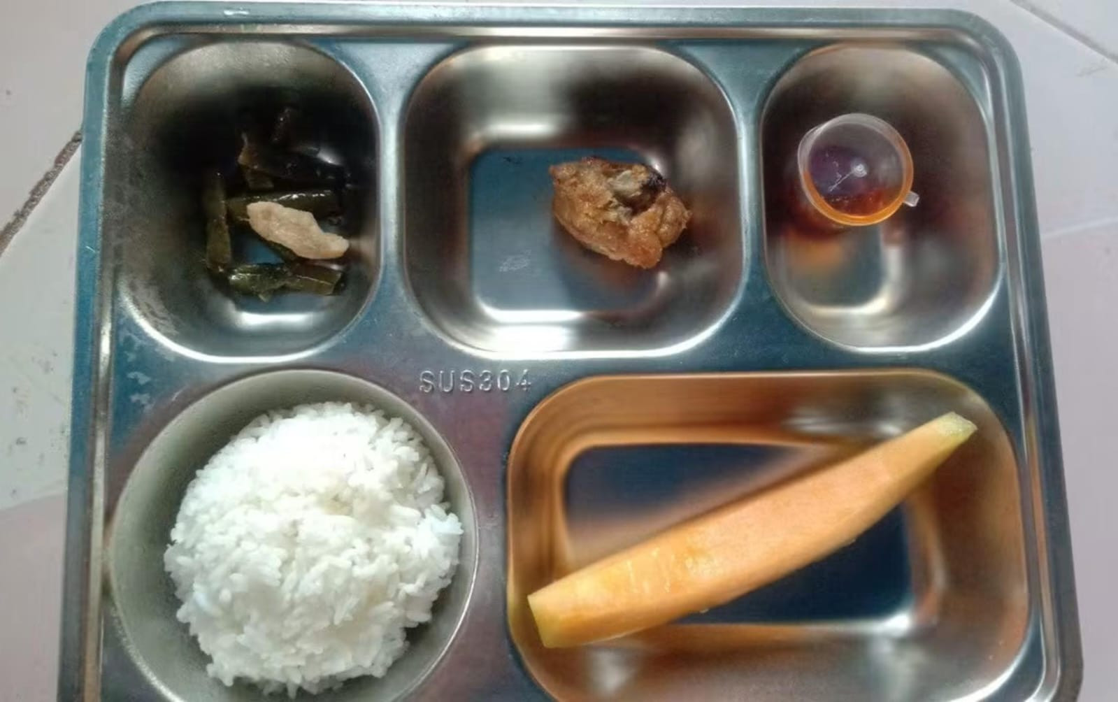 Foto menu MBG TK Aisyiyah Mambu yang menjadi perbincangan hangat masyarakat Polman. (*)