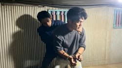 Pelaku penyerang polisi di Bantaeng, AY alias Lali saat diringkus polisi. (Ismail)