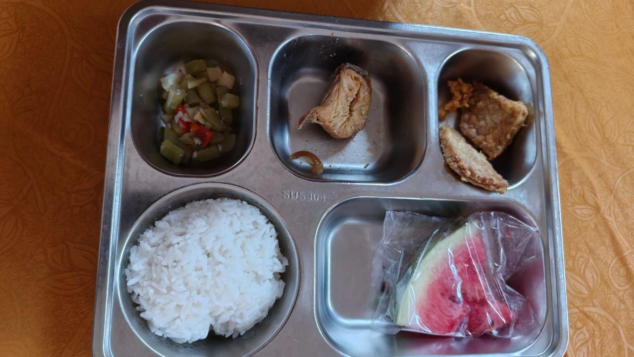 Ketgam: Menu MBG SMKN Paku yang di suplai SPPG Binuang Paku, Polman.