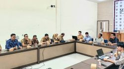Foto: RDP di DPRD Polman antara JOL dan Pihak Sekolah Rakyat membahas polemik pelecehan seksual. (Dok. HW)