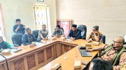 Sejumlah kelompok tani dari Kecamatan Luyo, Mapilli dan Campalagian menggelar RDP di DPRD Polman terkait sulitnya mendapatkan pupuk subsidi.