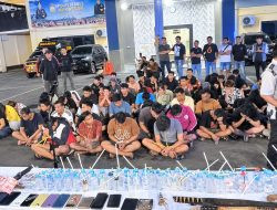 Polisi Sikat Kampung Borta Makassar, Ratusan Orang Diamankan Terkait Narkoba