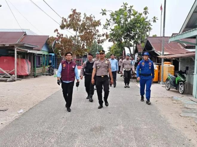 Ketgam: Personel gabungan menyisir kawasan Kampung Kasai, Kecamatan Pulau Derawan, Kabupaten Berau, dalam Operasi Sarang Narkoba.