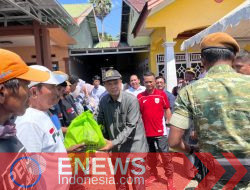 BAZNAS Bone Salurkan Bantuan untuk 310 Petugas Kebersihan dan Sumur Bor