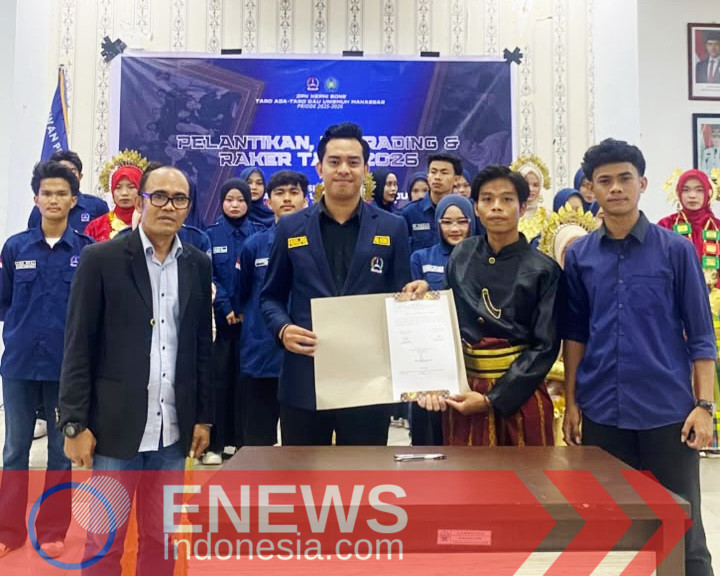 Sesi foto bersama pasca pelantikan pengurus baru DPK Kepmi Bone TATG.