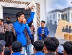 Demo DPRD Majene, PMII Tagih Kepastian Gaji PPPK