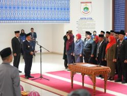 Lantik 72 Pejabat Pemprov Sulbar, SDK Ancam Copot Jabatan ASN yang Terjerat Pinjol